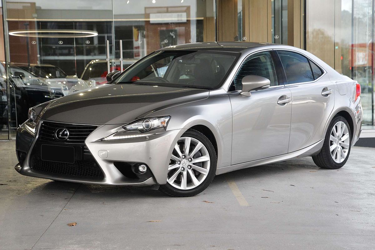 2015 Lexus IS IS200t Luxury ASE30R