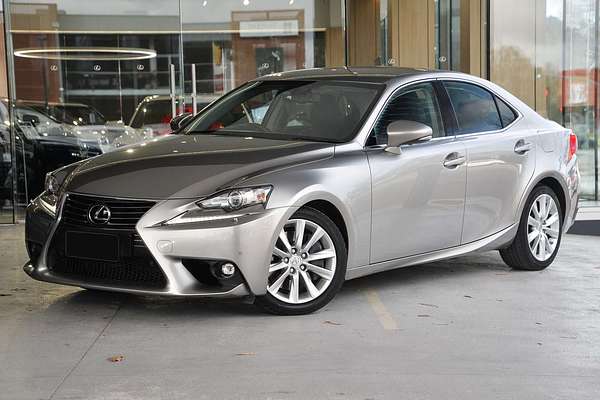 2015 Lexus IS IS200t Luxury ASE30R