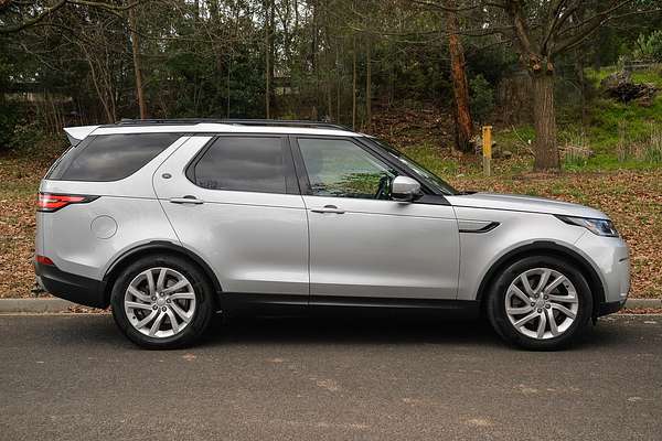 2017 Land Rover Discovery TD6 HSE Series 5