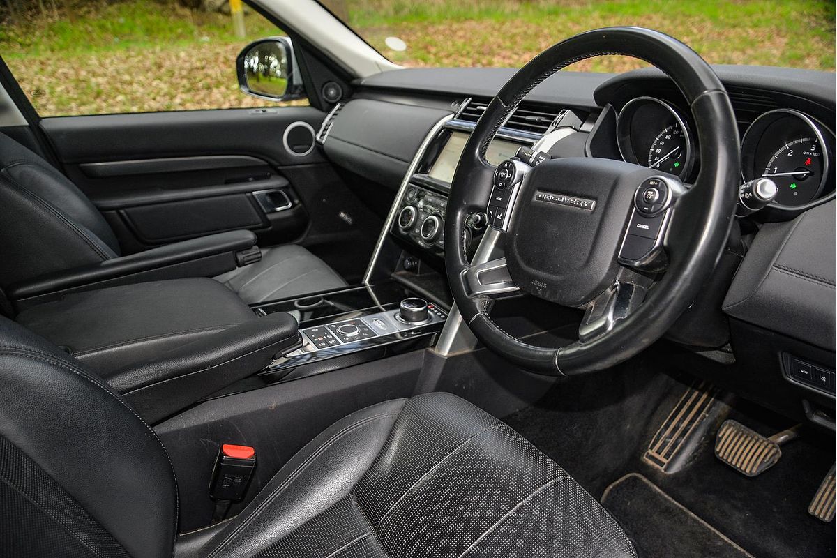 2017 Land Rover Discovery TD6 HSE Series 5