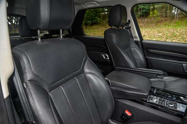 2017 Land Rover Discovery TD6 HSE Series 5