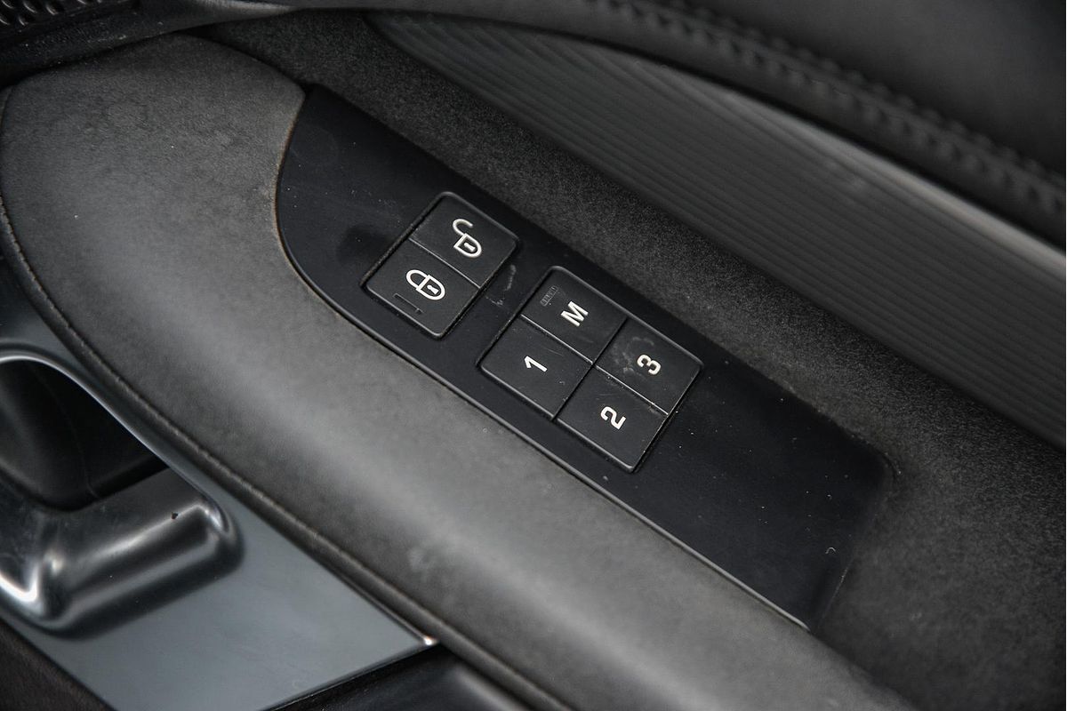 2017 Land Rover Discovery TD6 HSE Series 5
