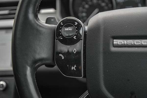2020 Land Rover Discovery SD6 SE Series 5
