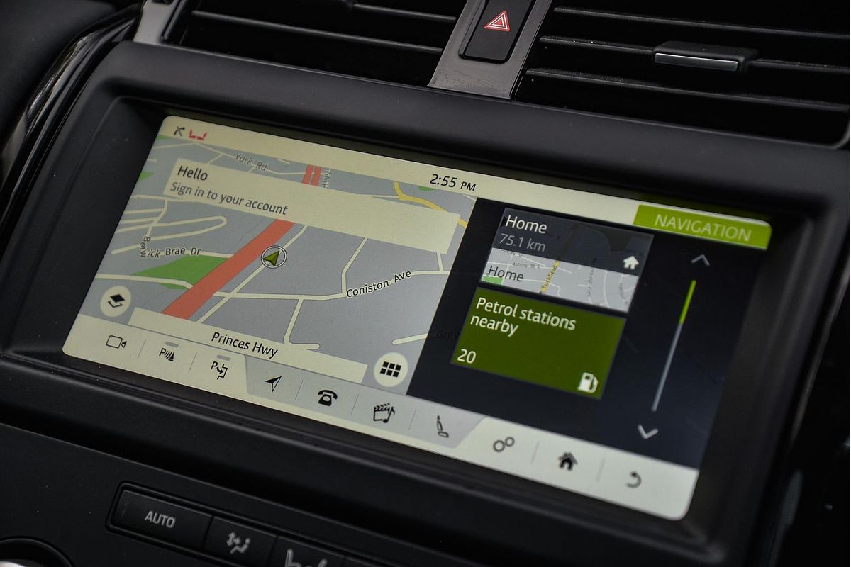2020 Land Rover Discovery SD6 SE Series 5