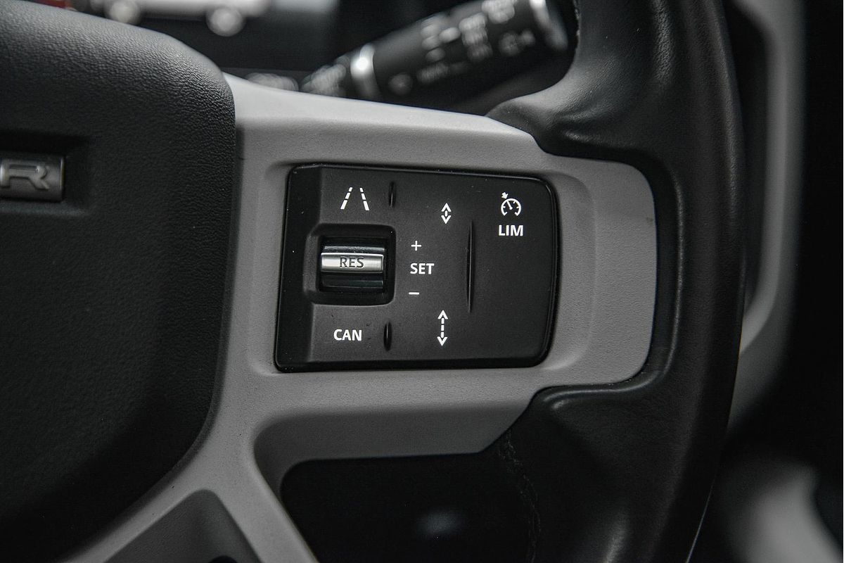 2023 Land Rover Defender 130 P400 SE L663