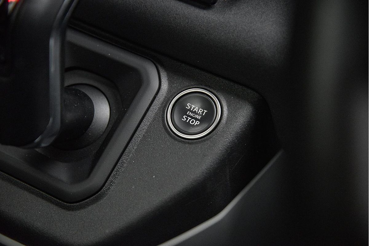 2023 Land Rover Defender 130 P400 SE L663