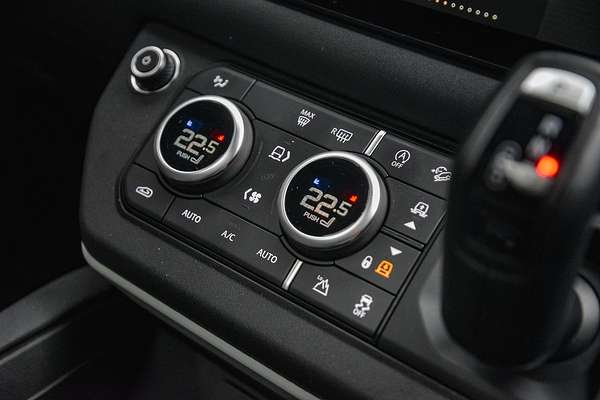 2023 Land Rover Defender 130 P400 SE L663