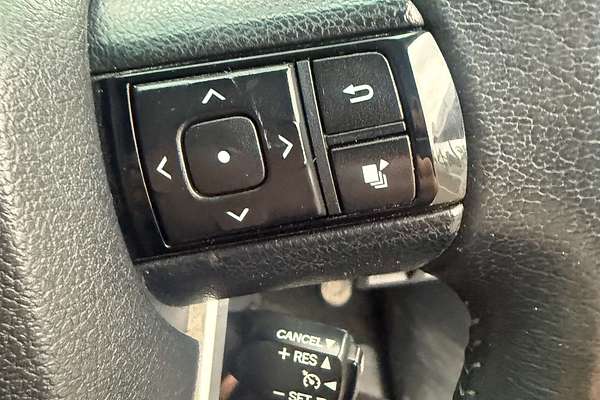2018 Toyota Hilux SR5 GUN126R 4X4