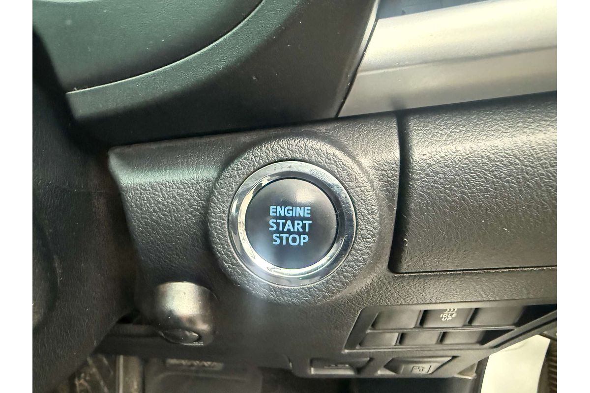 2018 Toyota Hilux SR5 GUN126R 4X4