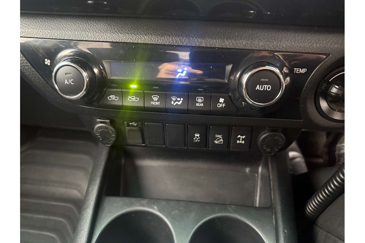 2018 Toyota Hilux SR5 GUN126R 4X4