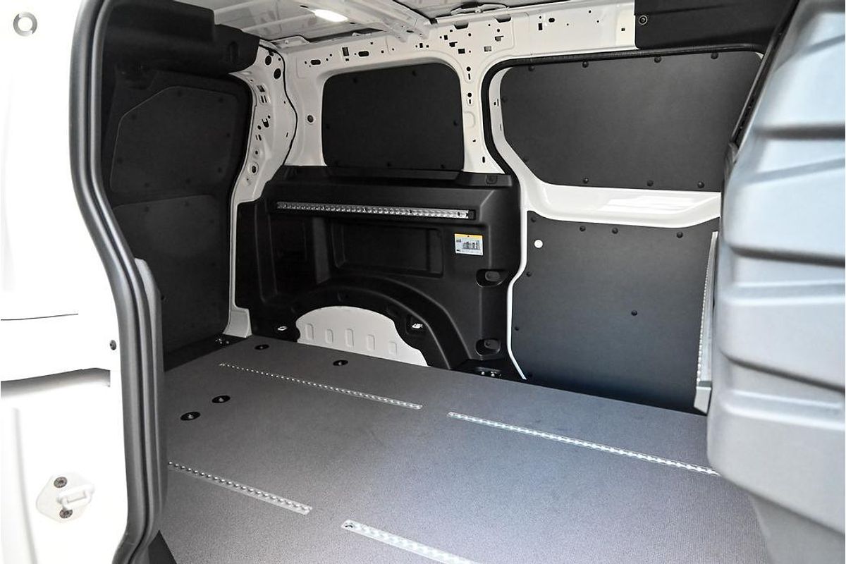 2025 Volkswagen ID. Buzz Cargo BEV550 EBN SWB