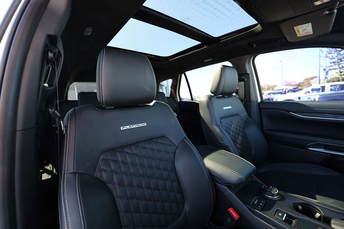 2025 Ford Everest Platinum 3.0L