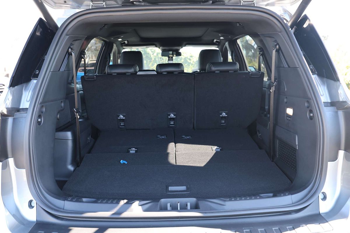 2025 Ford Everest Platinum 3.0L