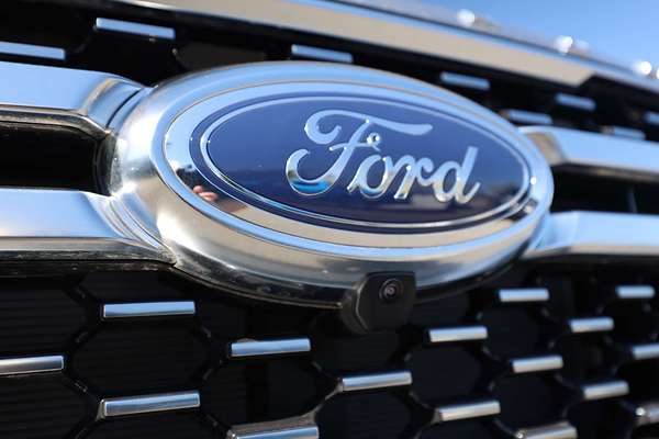 2025 Ford Everest Platinum 3.0L