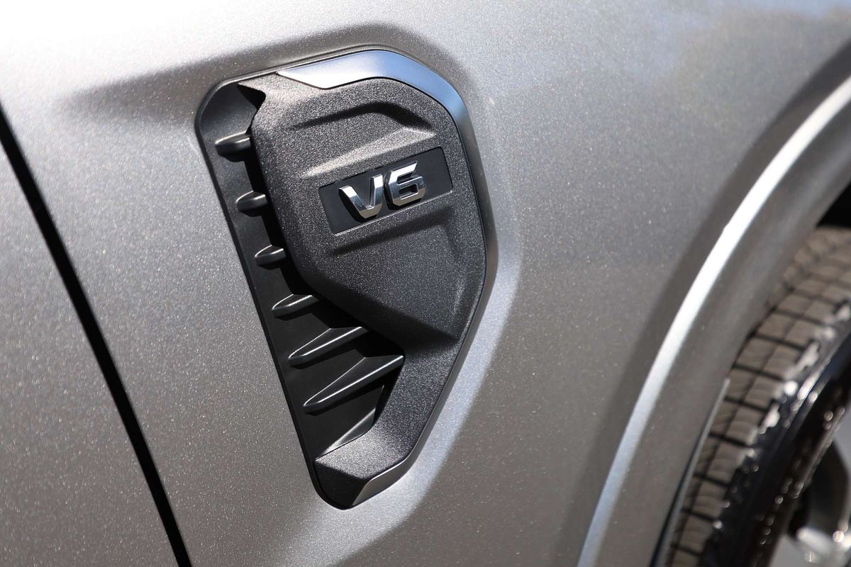2025 Ford Everest Platinum 3.0L