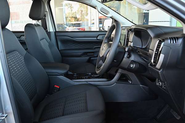 2024 Ford Everest Ambiente 2.0L
