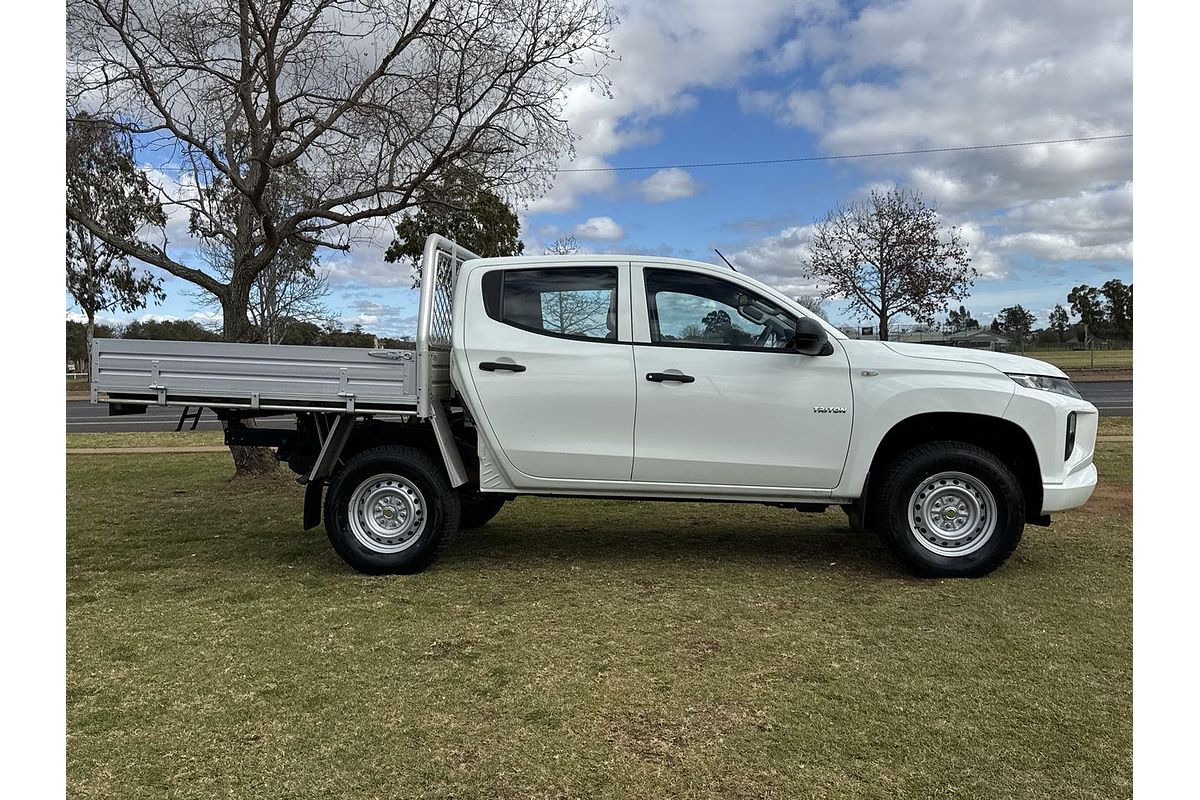 2021 Mitsubishi Triton GLX MR 4X4