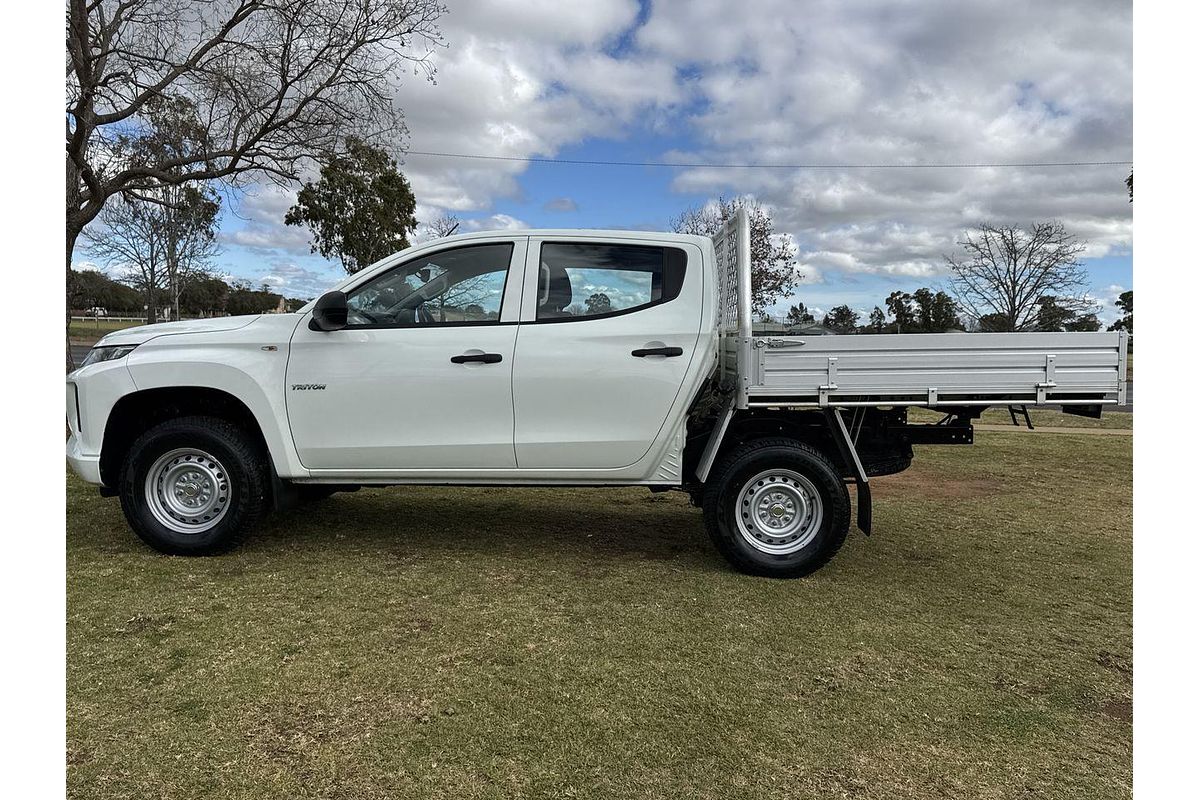 2021 Mitsubishi Triton GLX MR 4X4