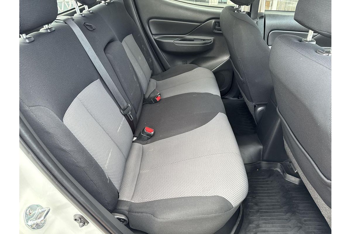 2021 Mitsubishi Triton GLX MR 4X4