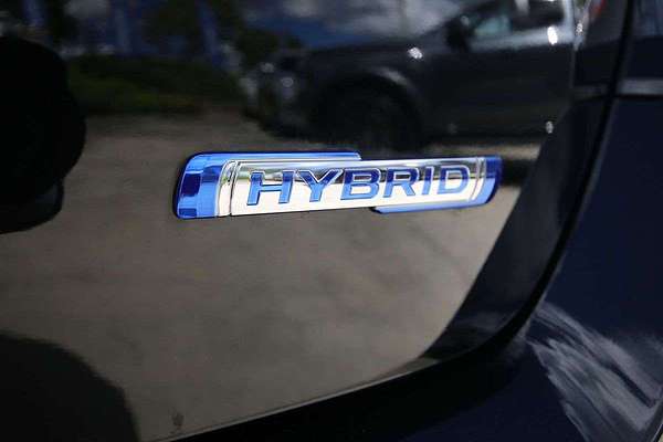 2024 Suzuki Swift Hybrid Plus UZ