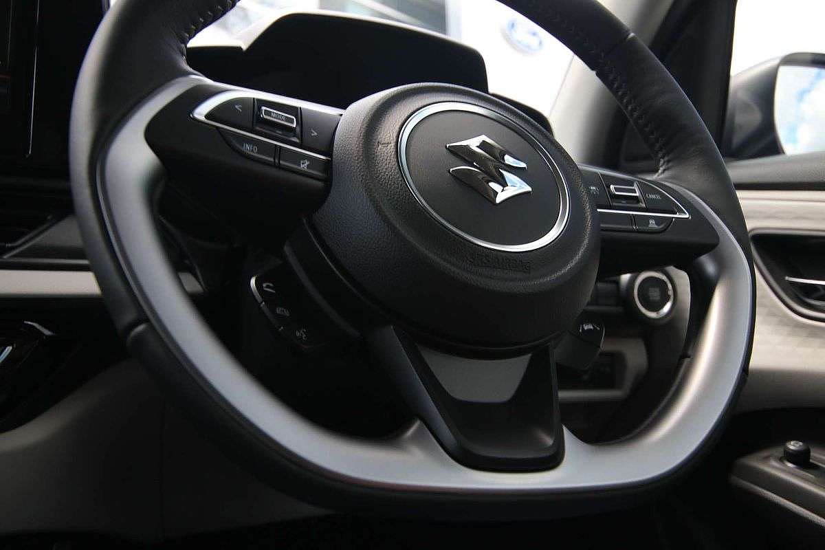 2024 Suzuki Swift Hybrid Plus UZ