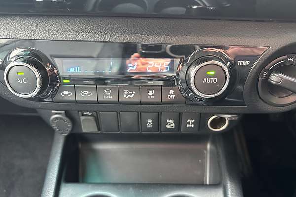 2016 Toyota Hilux SR5 GUN126R 4X4