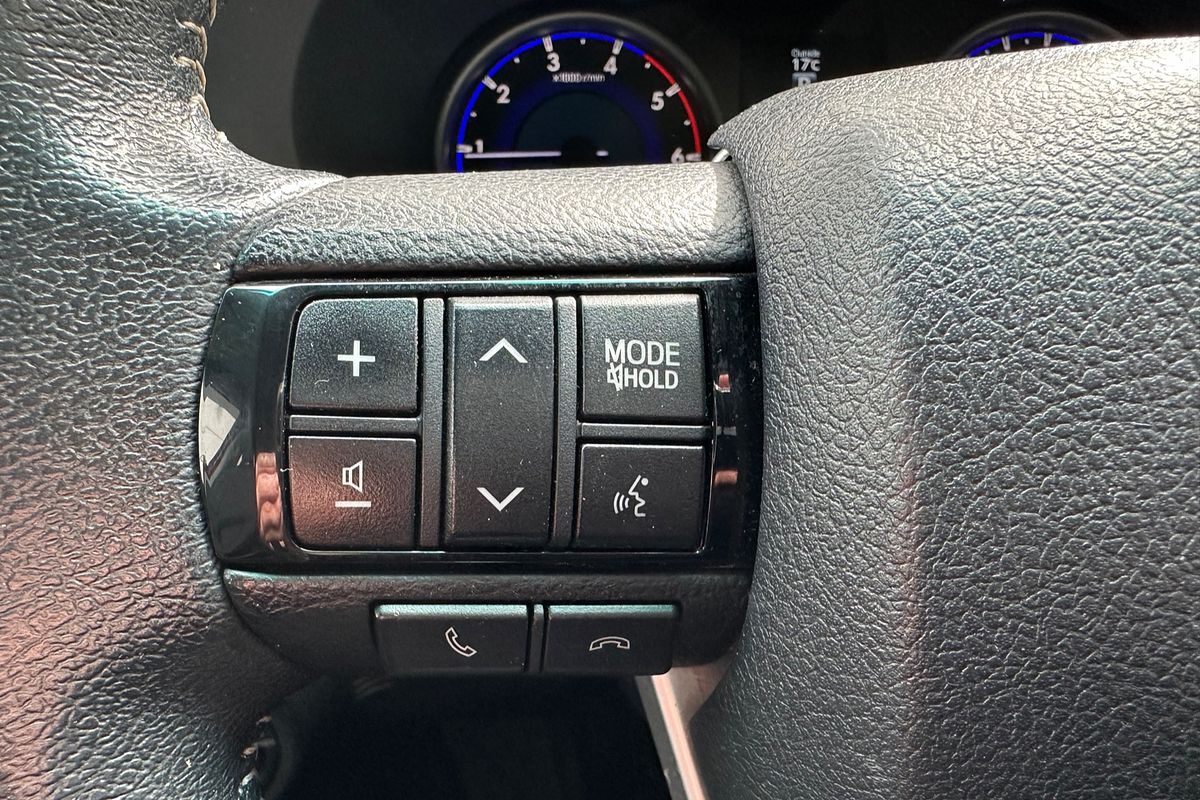 2016 Toyota Hilux SR5 GUN126R 4X4