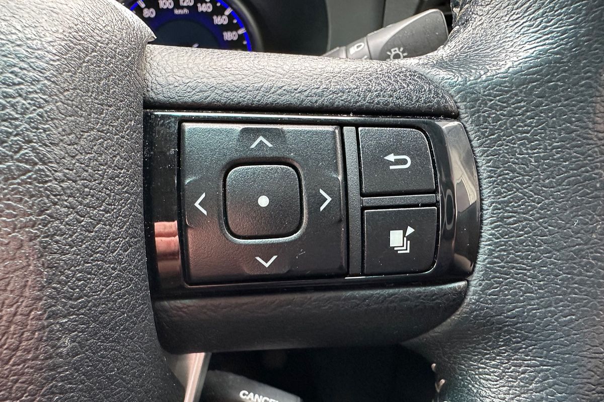 2016 Toyota Hilux SR5 GUN126R 4X4