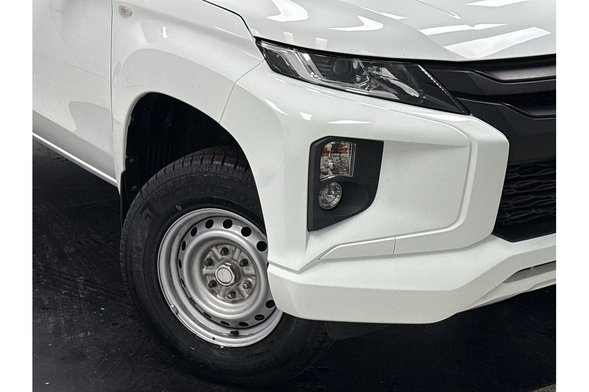 2019 Mitsubishi Triton GLX ADAS MR 4X4