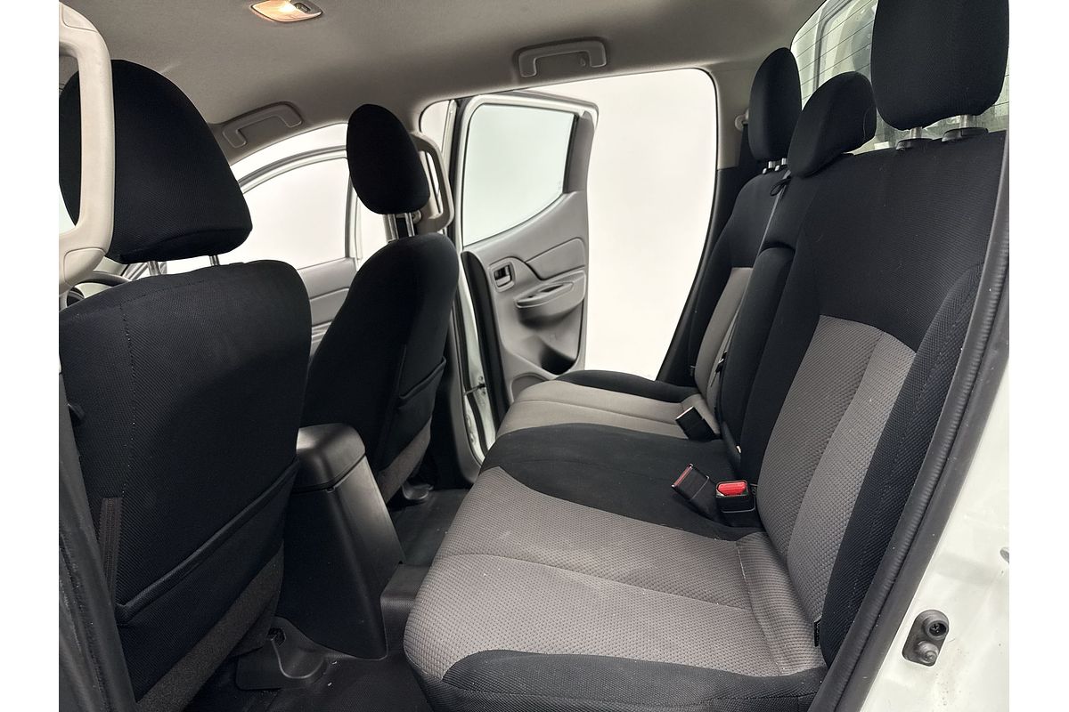 2019 Mitsubishi Triton GLX ADAS MR 4X4