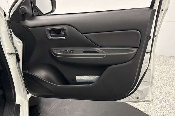 2019 Mitsubishi Triton GLX ADAS MR 4X4