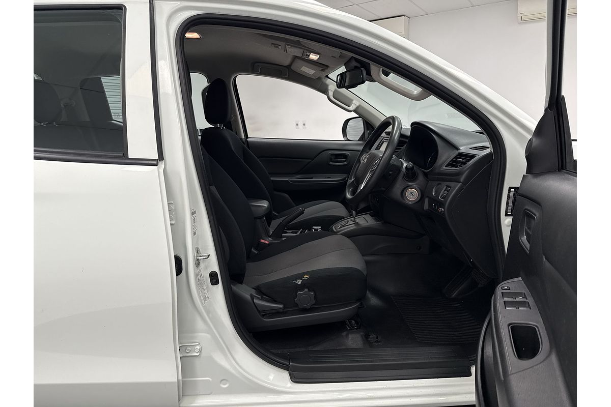 2019 Mitsubishi Triton GLX ADAS MR 4X4