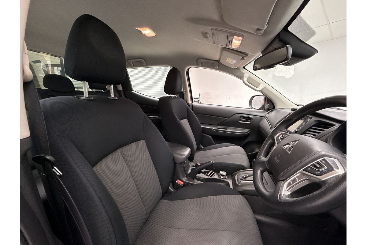 2019 Mitsubishi Triton GLX ADAS MR 4X4