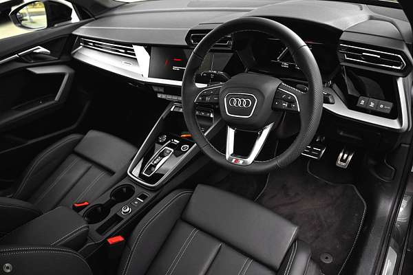 2025 Audi A3 35 TFSI S line GY