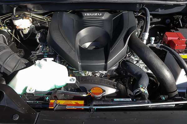 2025 Isuzu D-MAX BLADE 4X4