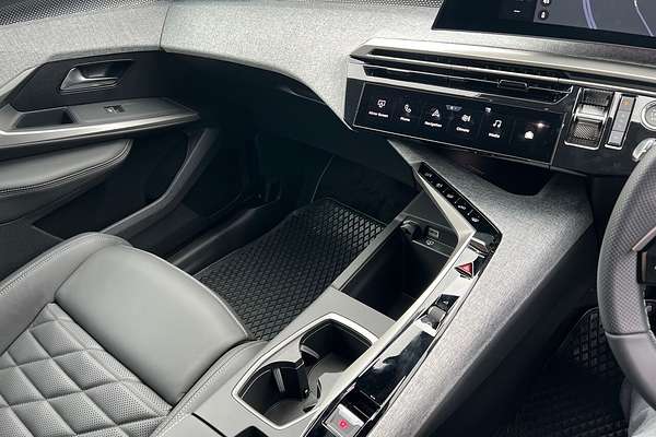 2024 Peugeot 3008 GT Premium e-DCS Hybrid P64 MY25