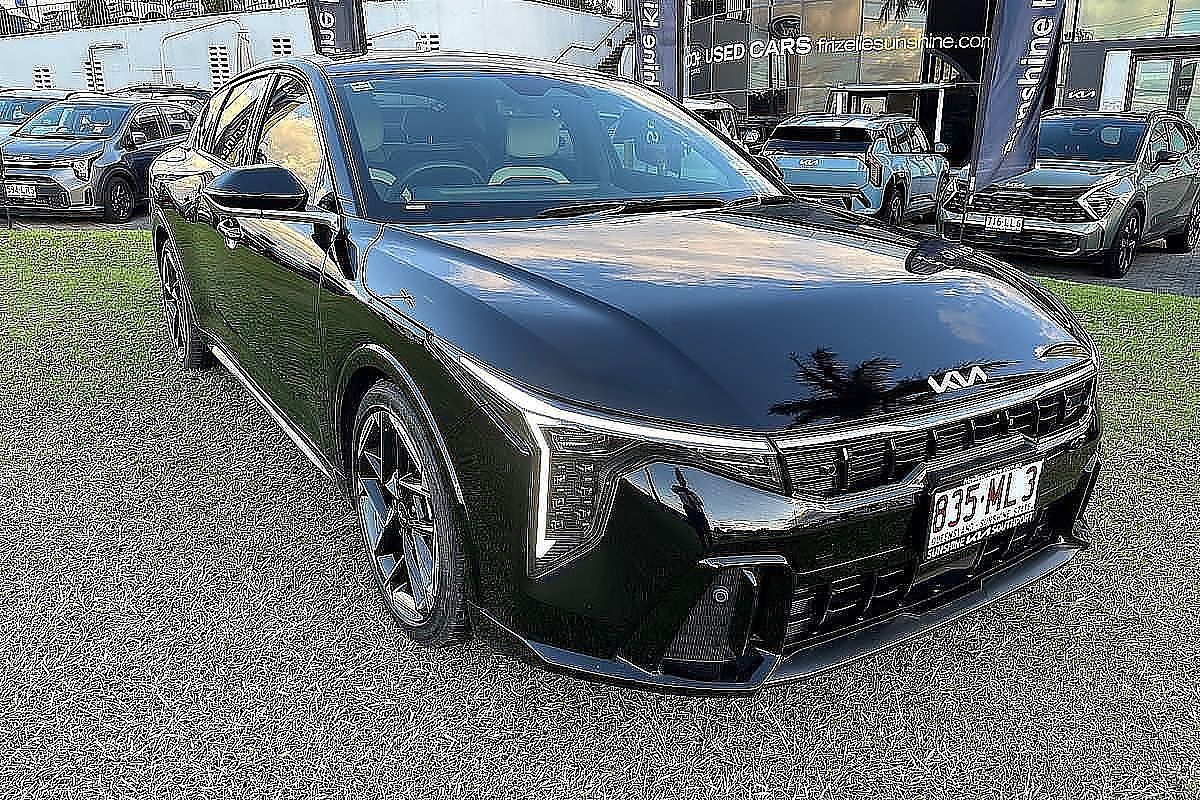 2025 Kia K4 GT-Line CL4m