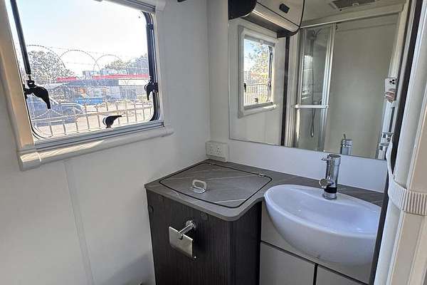 2022 Jayco Journey 22.68-1.Ob.Jy-My22