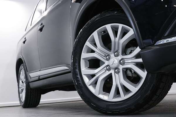 2021 Mitsubishi Outlander ES ZL