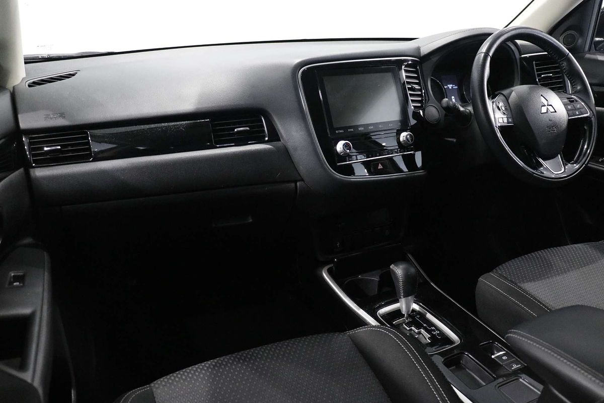 2021 Mitsubishi Outlander ES ZL