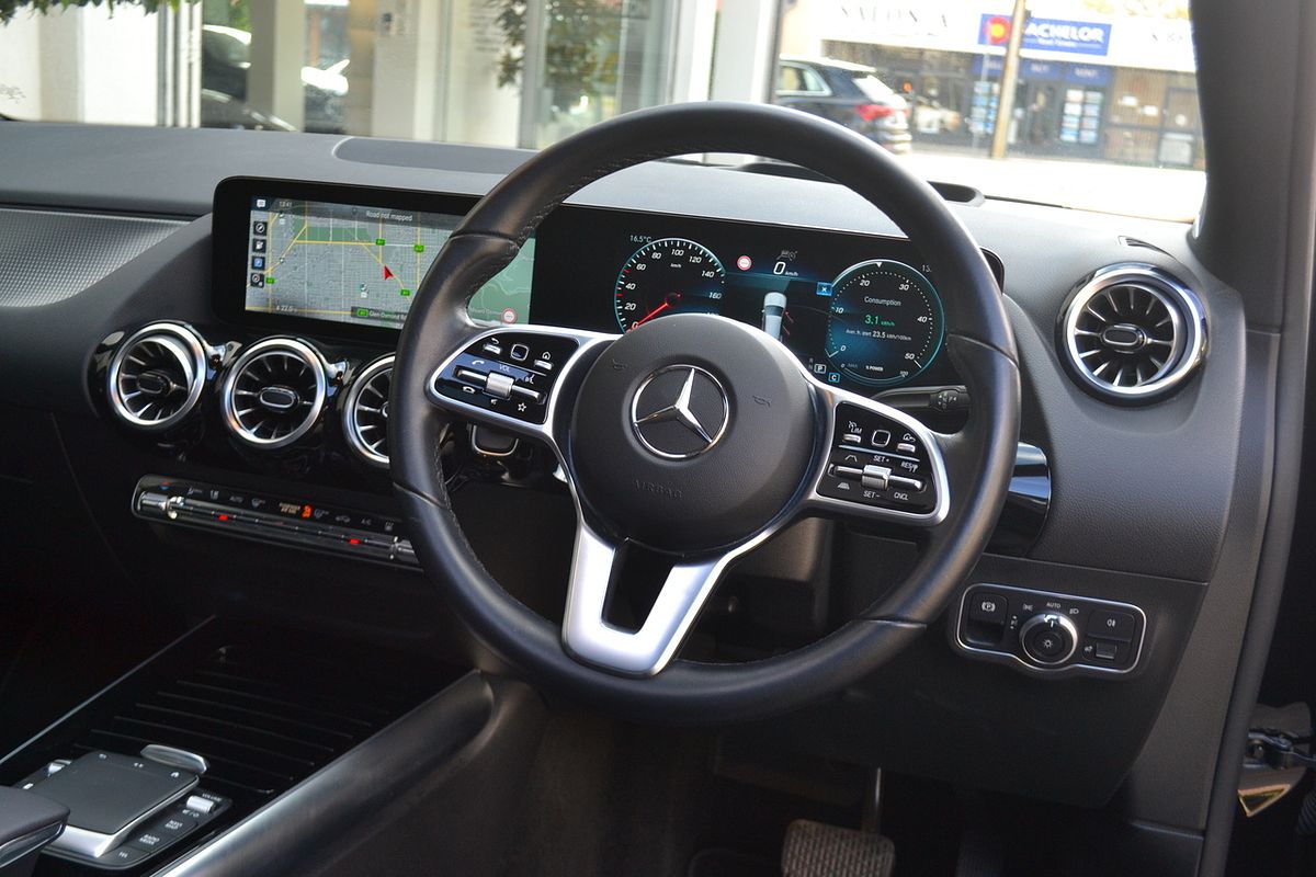 2021 Mercedes-Benz EQA EQA250 H243