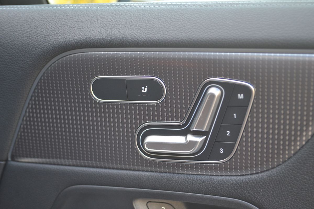 2021 Mercedes-Benz EQA EQA250 H243