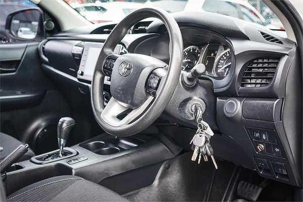 2021 Toyota Hilux SR GUN126R 4X4
