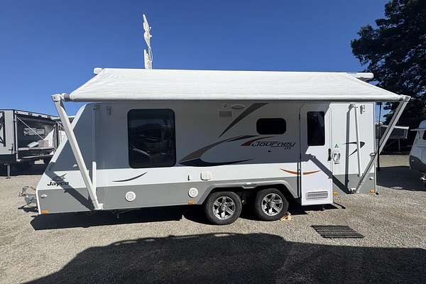 2018 Jayco Journey Deluxe 17.55-8.18Jd