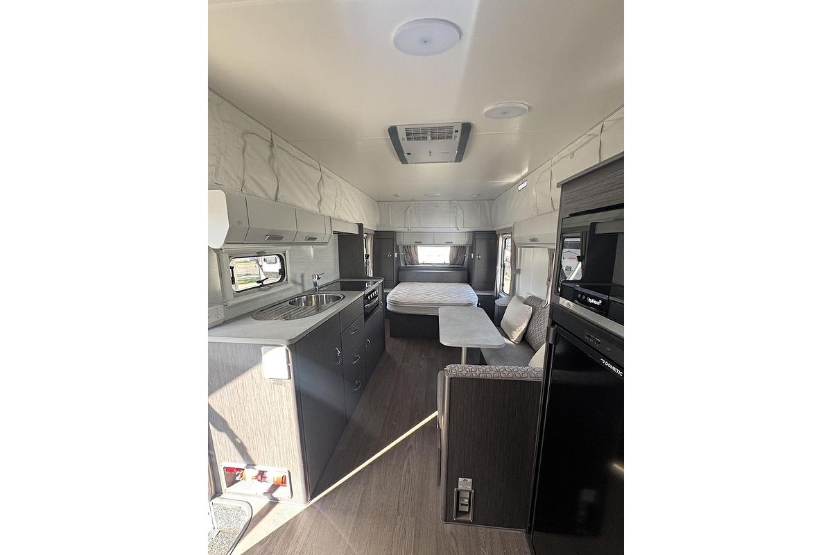 2018 Jayco Journey Deluxe 17.55-8.18Jd