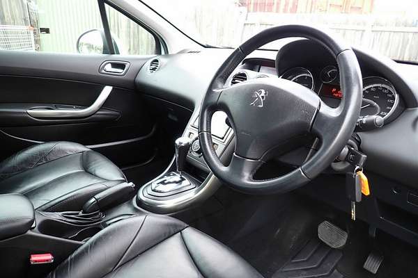 2013 Peugeot 308 Active Touring HDi