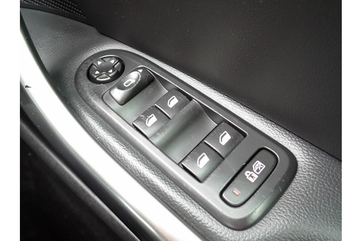 2013 Peugeot 308 Active Touring HDi