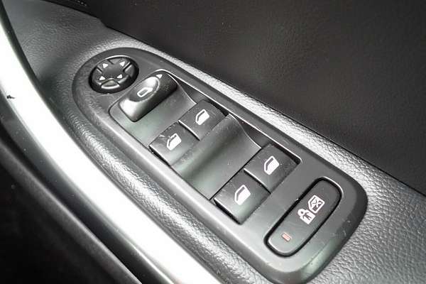 2013 Peugeot 308 Active Touring HDi