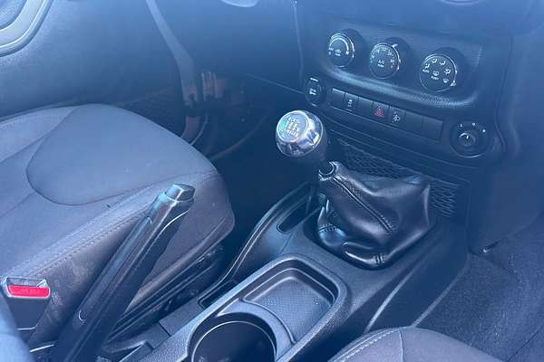 2014 Jeep Wrangler Unlimited Sport JK