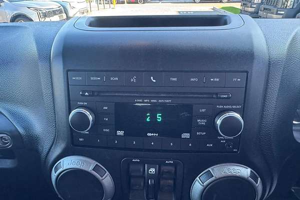 2014 Jeep Wrangler Unlimited Sport JK